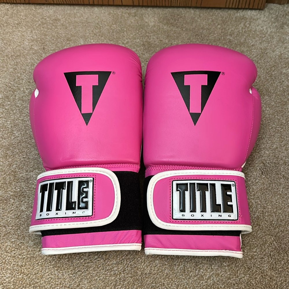 Rare Pink Genuine Leather Boxing Gloves 14oz